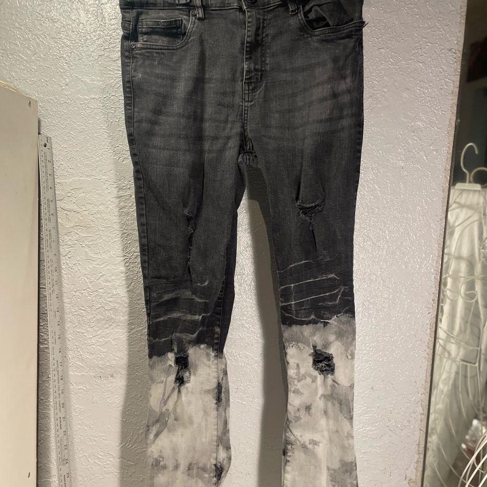 Men's Straight Black to White Washed Distressed Jeans